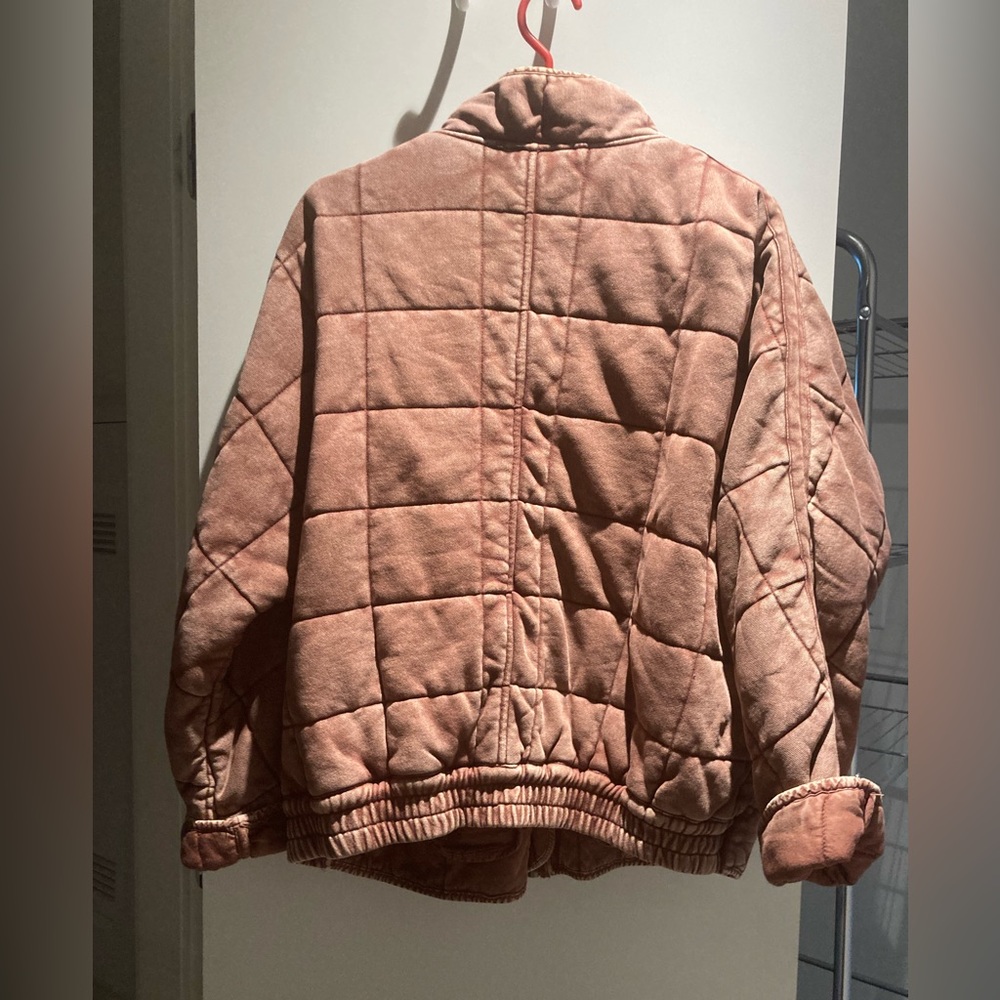 Free People Dolman Quilted Jacket in cherry coke colour - excellent condition - Picture 2 of 4